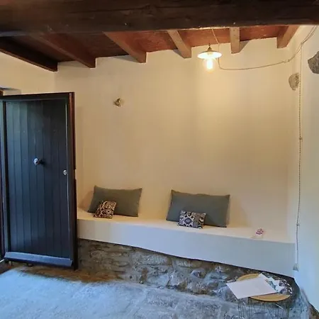 Bed & Breakfast La Casa Delle Pietre Parlanti - Casa In Pietra Ai Piedi Del Parco Delle 5 Terre Biassa