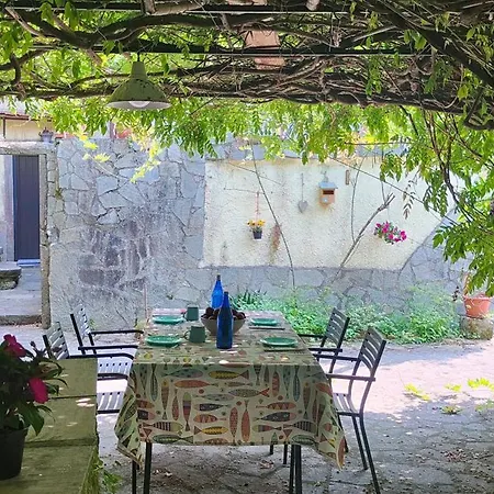 Frühstückspension La Casa Delle Pietre Parlanti - Casa In Pietra Ai Piedi Del Parco Delle 5 Terre