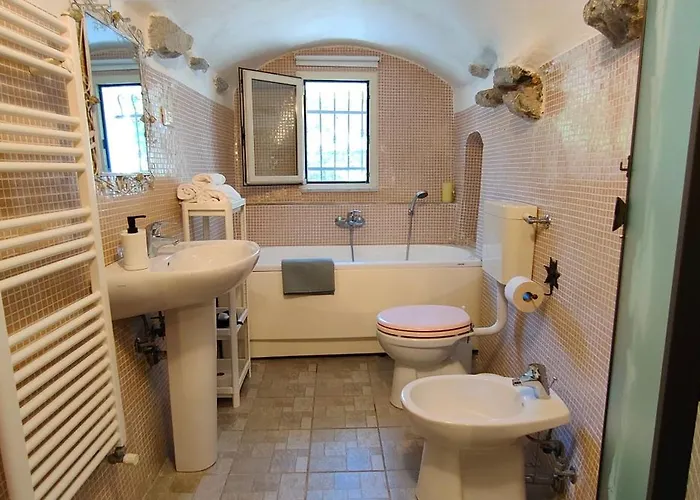 La Casa Delle Pietre Parlanti - Casa In Pietra Ai Piedi Del Parco Delle 5 Terre فندق مبيت وإفطار