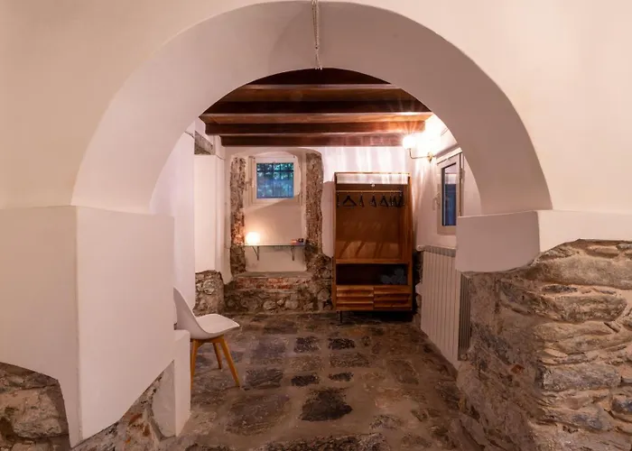 La Casa Delle Pietre Parlanti - Casa In Pietra Ai Piedi Del Parco Delle 5 Terre فندق مبيت وإفطار 3*
